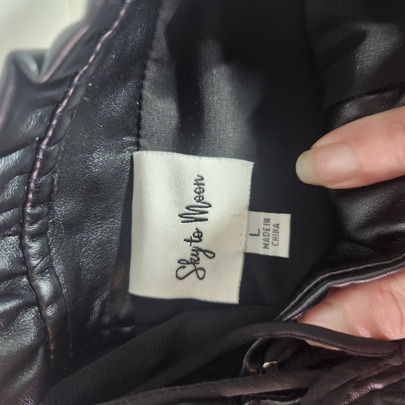 Elegant Black Ruched Bubble Skirt Knee-Length - Picture 4 of 4